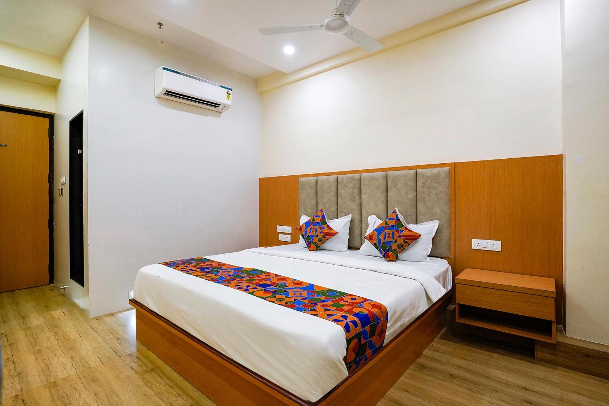 Fabhotel 7 Square - Nr Bkc Mumbai Luaran gambar